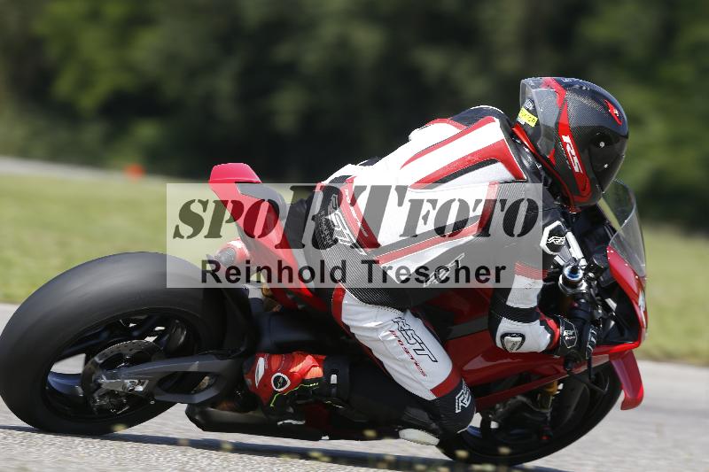 /Archiv-2025/26 11.06.2025 Peter Studer have fun ADR/Gruppe gelb/unklar